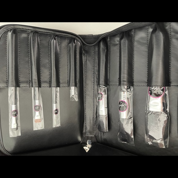 Brand New Sigma Beauty Premium Brush Kit - Picture 4 of 4